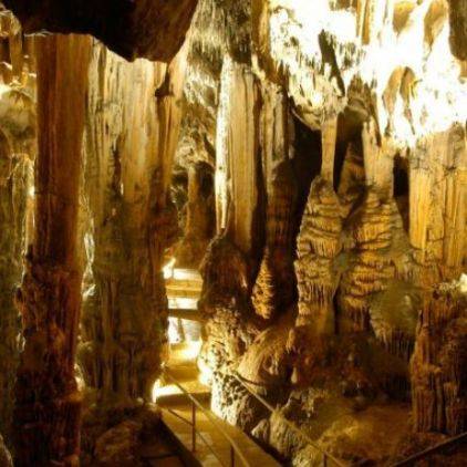 Voyage au coeur de la montagne Noire!!! Sublime grotte de Limousis, à 12 Km du Camping